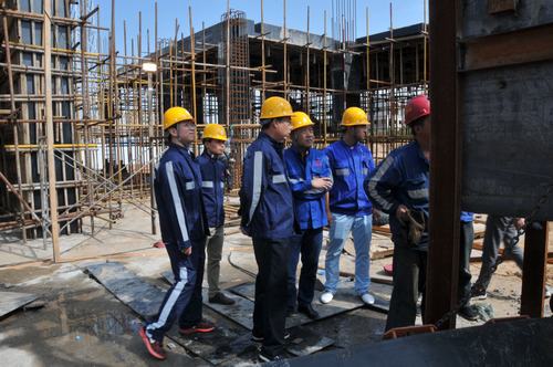 洗選煤運(yùn)營(yíng)公司安一項(xiàng)目部順利完成皮帶的安裝及運(yùn)轉(zhuǎn)