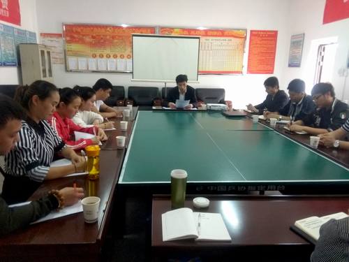 銅煤公司物資供應(yīng)部黨支部開展黨課教育推進(jìn)“兩學(xué)一做”扎實推進(jìn)