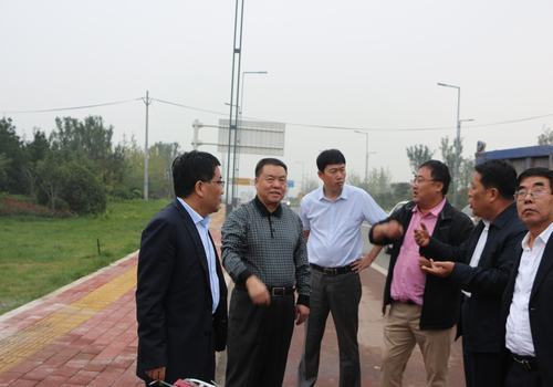 陜煤集團總經(jīng)理助理、建設(shè)集團聯(lián)合黨委書記、董事長寧興剛節(jié)日期間深入寶雞分公司施工現(xiàn)場視察慰問