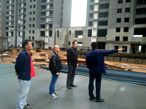 大秦置業(yè)公司國(guó)慶中秋期間慰問神木一線員工