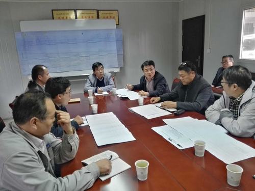 建設(shè)集團(tuán)副總經(jīng)理王明智親臨礦建二公司組織落實(shí)冶坪項(xiàng)目二期施工計(jì)劃