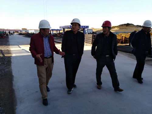 恒源集團(tuán)公司黨委書記、監(jiān)事長王勝勇一行蒞臨天工公司小保當(dāng)選煤廠末煤倉工地考察