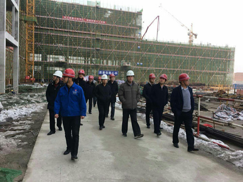 天工公司組織基層項(xiàng)目管理人員深入土建十五部陜煤研究院工地開展對標(biāo)交流