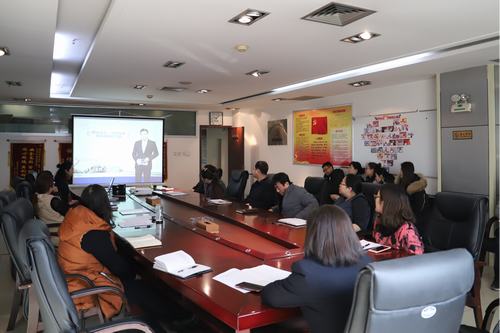 礦建二公司組織觀看“糾正‘四風(fēng)’不能止步”專題節(jié)目