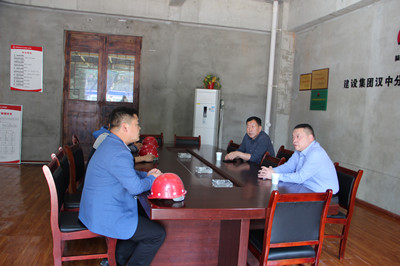 寧興剛深入漢中分公司檢查指導(dǎo)工作