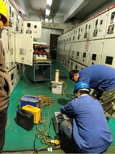 洗選煤運營公司紅柳林運營項目部：10KV變電所預試順利完成