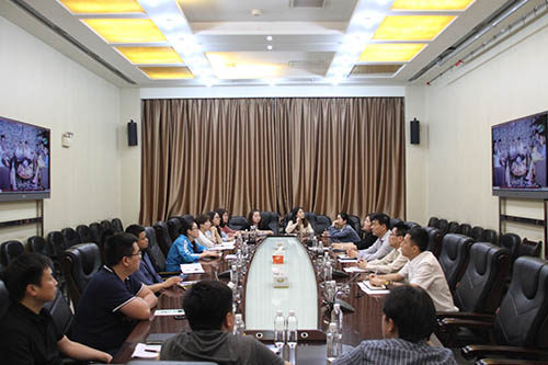 建設(shè)集團召開機關(guān)青年員工“助力雙特百億，爭當青年先鋒”專題座談會