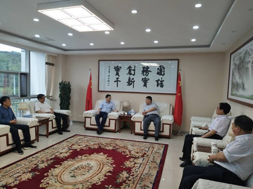 司正林、王寧一行到建莊礦業(yè)進(jìn)行座談交流