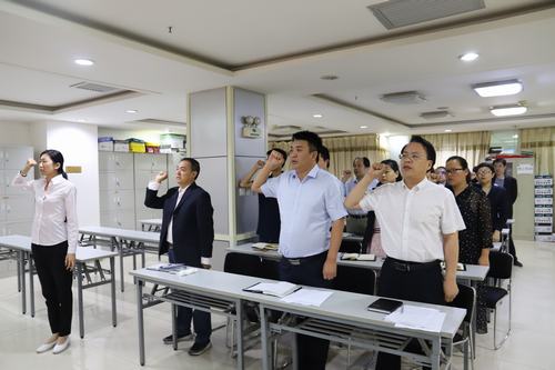 礦建二公司開展廉政黨課與警示教育活動