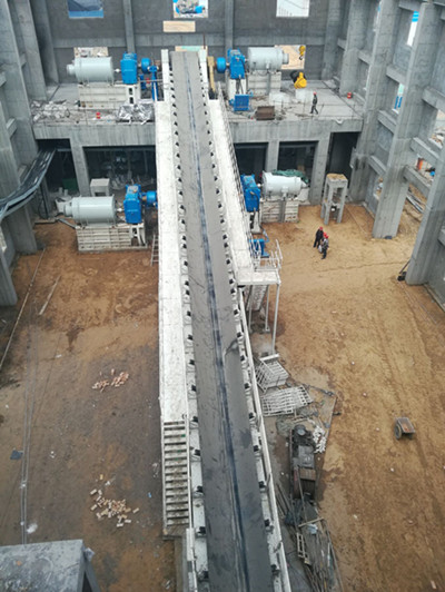 陜煤建設(shè)機電安裝公司承建的小保當(dāng)一號煤礦主斜井皮帶成功試運轉(zhuǎn)