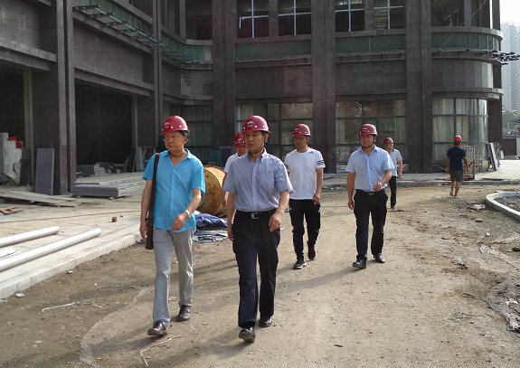 侯本英深入陜煤建設(shè)安康、漢中施工工地檢查指導(dǎo)工作