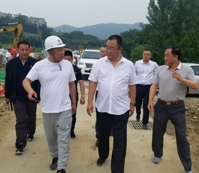 啟迪清潔能源集團高級副總裁、瑞行集團總裁雷萬寧一行蒞臨陜煤建設(shè)咸陽分公司安裝項目部施工現(xiàn)場視察指導(dǎo)工作