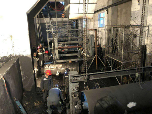 陜煤建設(shè)機(jī)電安裝公司奮戰(zhàn)31小時(shí)確保曹家灘礦原煤生產(chǎn)系統(tǒng)成功出煤