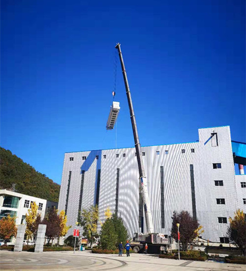 陜煤建設機電安裝公司成功吊裝黃陵二號煤礦選煤廠重介質淺槽分選機