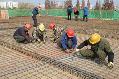 陜煤建設(shè)漢中分公司突出“三?！比Υ蚝媚昴┦展賾?zhàn)
