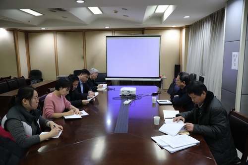 建設(shè)集團(tuán)第二督導(dǎo)組深入路橋分公司對(duì)“講政治、敢擔(dān)當(dāng)、改作風(fēng)”專題教育進(jìn)行督導(dǎo)