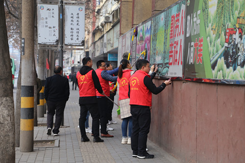 學(xué)雷鋒，青年在行動(dòng)