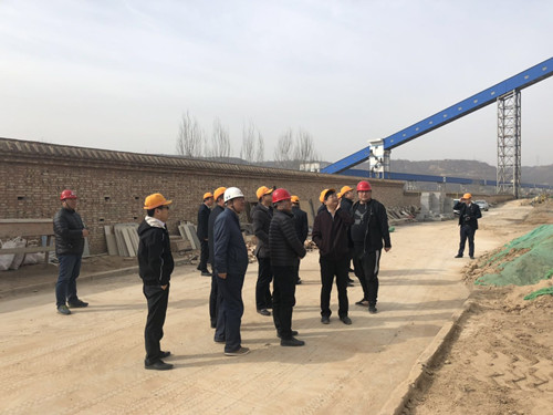 彬長(zhǎng)集團(tuán)黨委副書(shū)記高會(huì)岐一行深入陜煤建設(shè)天工公司土建七部鐵運(yùn)公司項(xiàng)目檢查指導(dǎo)工作