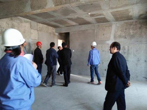 陜煤建設(shè)銅煤公司承建的銅煤二號白樺林小區(qū)1#、3#樓工程順利竣工驗收