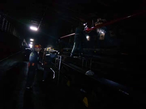 陜煤建設(shè)機電安裝公司建莊項目部首次承建遠(yuǎn)距離供液管路安裝工程