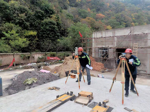 陜煤建設(shè)機(jī)電安裝公司黃陵項(xiàng)目部掀起施工大干熱潮