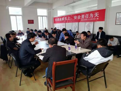 銅煤一、二號住宅小區(qū)最后一棟住宅樓順利通過竣工驗(yàn)收！