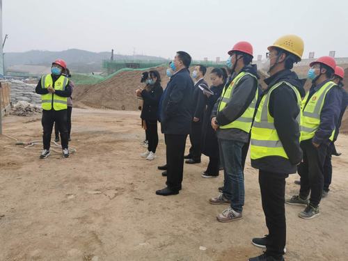 陜西省政府投資評(píng)審中心、陜西省發(fā)改委縣域處及咸陽市發(fā)改委相關(guān)領(lǐng)導(dǎo)蒞臨銀西高鐵項(xiàng)目指導(dǎo)檢查工作