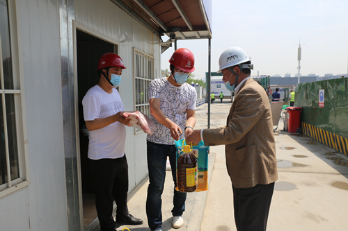 天工公司“五一”勞動(dòng)節(jié)走訪(fǎng)慰問(wèn)一線(xiàn)員工