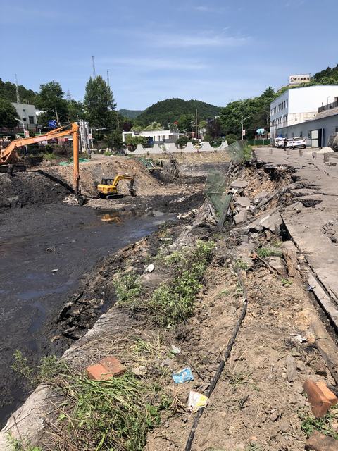 銅川礦業(yè)公司玉華煤礦柴家溝井污水沉淀池護(hù)坡及道路搶修方案設(shè)計(jì)圓滿(mǎn)完成
