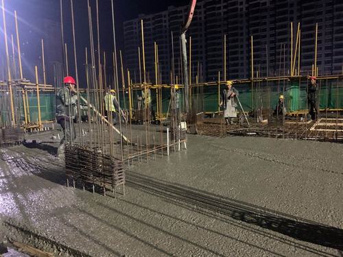 陜煤建設(shè)銅煤公司第一項目部金地華府項目大干熱潮迎風(fēng)起，攻堅克難戰(zhàn)鼓擂