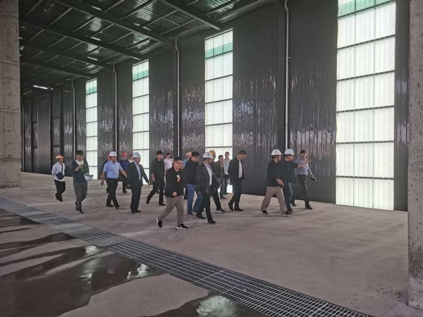 陜煤建設(shè)韓城分公司承建的郭家灣集運(yùn)站儲煤棚工程項目涉鐵工程順利通過竣工驗收