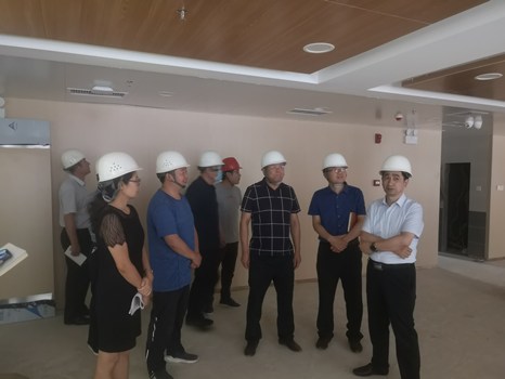 陜煤實業(yè)集團董事長胡守平蒞臨咸陽分公司承建的西煤機養(yǎng)老院項目檢查指導(dǎo)工作