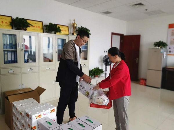 陜煤建設(shè)天工公司中秋、國慶溫情慰問   鼓干勁