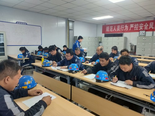 陜煤建設(shè)洗選煤運(yùn)營(yíng)公司紅柳林洗煤廠項(xiàng)目部 “反三違”課題研究 我們有話說