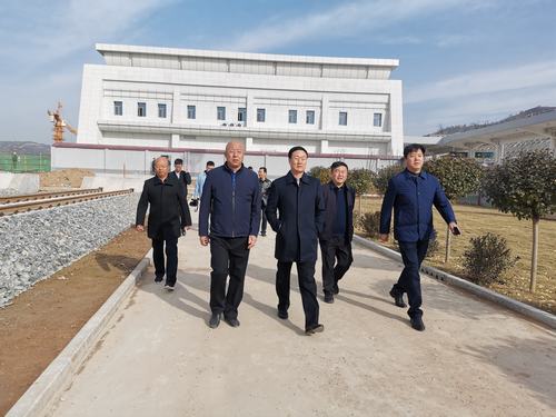 彬州市市長(zhǎng)王宏志蒞臨銀西高鐵彬州東站前廣場(chǎng)項(xiàng)目指導(dǎo)檢查工作