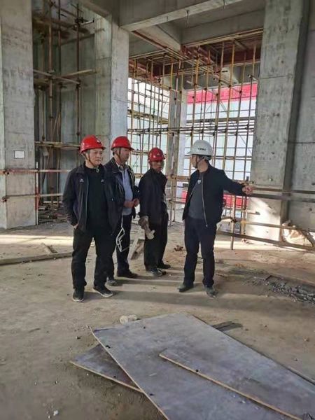 陜煤建設(shè)天工公司中儲(chǔ)糧項(xiàng)目部開(kāi)展查隱患、堵漏洞、找盲區(qū)、補(bǔ)短板安全生產(chǎn)大檢查活動(dòng)