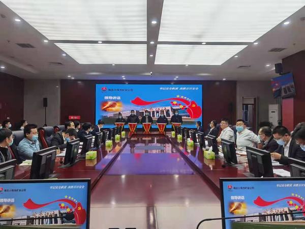 陜煤建設(shè)礦建二公司小保當(dāng)?shù)谌椖坎繕s獲榆北小保當(dāng)“先進項目部”一等獎