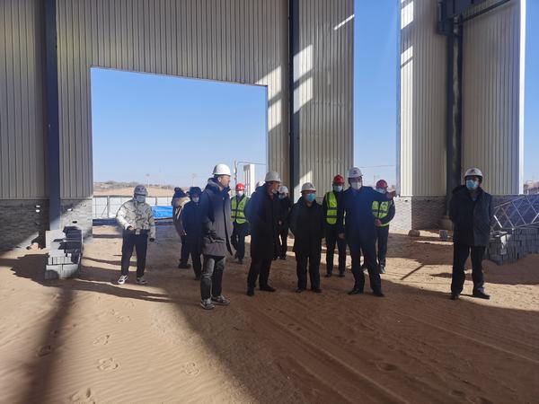 榆林市城市投資經(jīng)營集團(tuán)黨委副書記、總經(jīng)理郝君深入陜煤建設(shè)榆林公司杭蕭綠色鋼結(jié)構(gòu)產(chǎn)業(yè)制造基地項目檢查指導(dǎo)工作