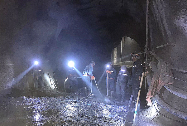陜煤建設礦建三公司崔木項目部：春節(jié)不停工，力爭“開門紅”