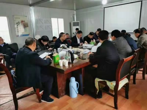 陜西省安委辦應(yīng)急管理廳主任張衛(wèi)華一行深入富秦馨苑5#樓施工現(xiàn)場檢查指導工作