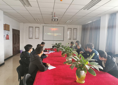 陜煤建設(shè)機電安裝公司彬長項目部安全生產(chǎn)兩不誤