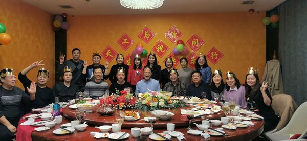  陜煤建設(shè)天工公司集體生日會，情暖職工心