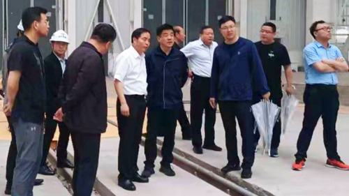 陜煤集團(tuán)鐵流集團(tuán)黨委書記董事長趙國智深入靖神鐵路孟家灣機輛中心建設(shè)項目檢查指導(dǎo)工作