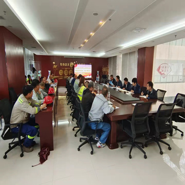 陜煤建設(shè)咸陽(yáng)分公司承建的富平改擴(kuò)建60萬噸/年水泥立磨粉磨系統(tǒng)項(xiàng)目試生產(chǎn)、質(zhì)量驗(yàn)收順利通過驗(yàn)收