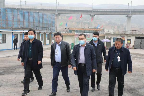 韓城礦業(yè)有限公司領(lǐng)導前往陜煤建設礦建二公司第二項目部檢查指導工作