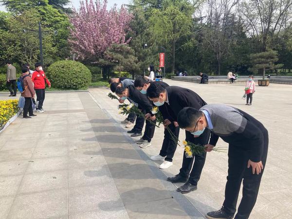 陜煤建設(shè)銅煤公司：緬懷英烈，清明節(jié)我們這樣過(guò)