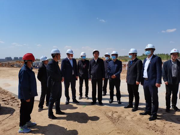 榆林市委副書記、市委黨校校長李雄斌一行蒞臨榆林市委黨校新校區(qū)項目檢查指導(dǎo)工作