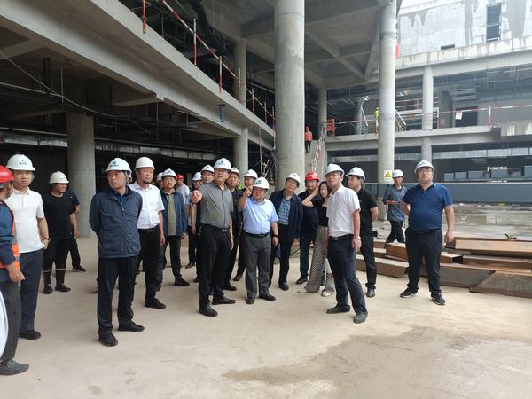 榆林城投集團黨委書記、董事長、總經(jīng)理郝君一行深入陜煤建設(shè)榆林公司施工項目檢查指導(dǎo)工作