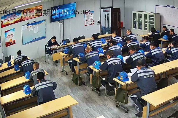 陜煤建設(shè)洗選煤運(yùn)營公司：下好班前“先手棋” 系牢安全生產(chǎn)第一?！翱圩印?></div>
                                <div   id=