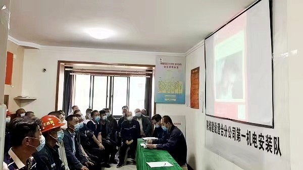 陜煤建設(shè)澄合分公司第一機(jī)電安裝隊(duì)“大愛(ài)清塵 真情援助”公益捐款在行動(dòng)